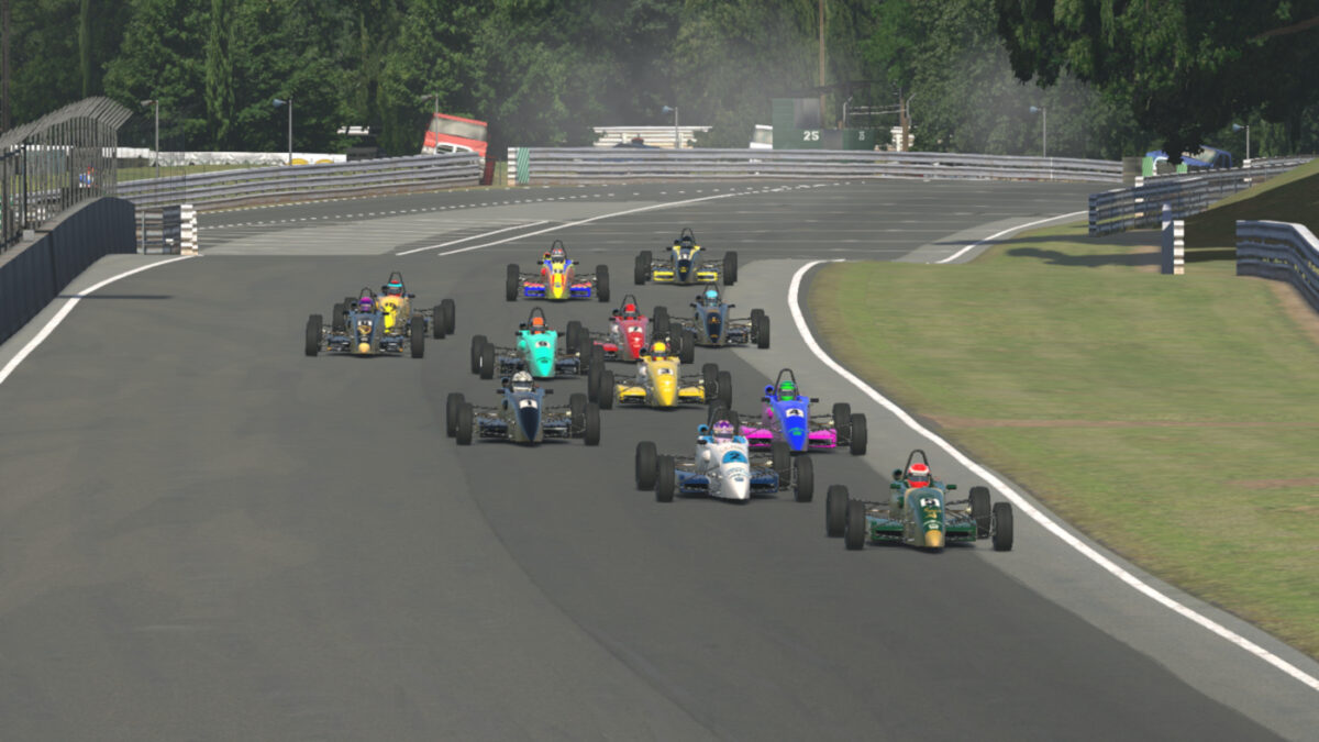 iRacing 2023 Season 4 Patch 2 Hotfix 1 Released